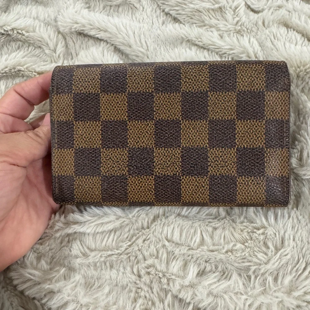 Louis Vuitton Damier Ebene Wallet | Classic Canvas | Authentic